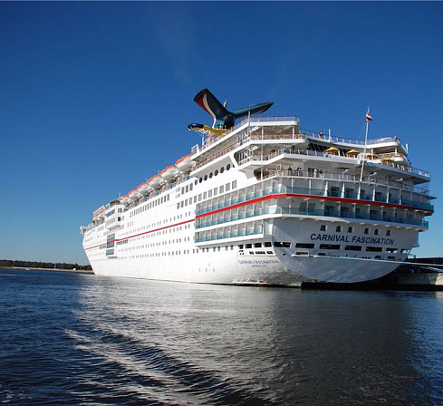 Круизный лайнер Carnival Fascination